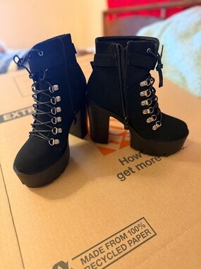 Black Platform Lace-Up Ankle Boots - Women